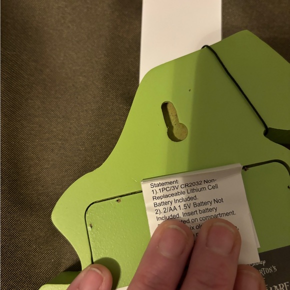 Lights Up Green Halloween Decoration - Picture 8 of 12